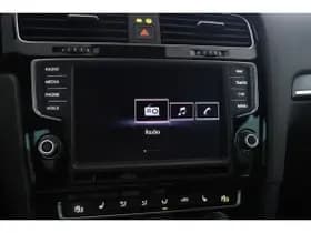 Volkswagen Golf thumbnail 60