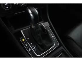 Volkswagen Golf thumbnail 63