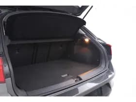Volkswagen T-Roc thumbnail 11