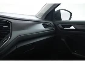 Volkswagen T-Roc thumbnail 26