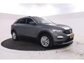Volkswagen T-Roc thumbnail 4