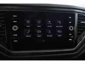 Volkswagen T-Roc thumbnail 47