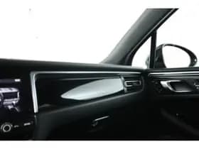 Porsche Macan thumbnail 103
