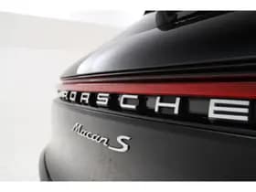 Porsche Macan thumbnail 12