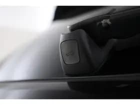Porsche Macan thumbnail 13
