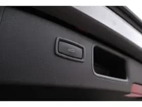 Porsche Macan thumbnail 16