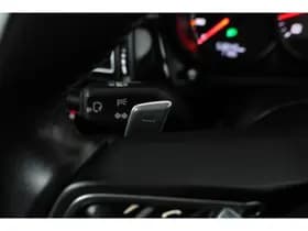 Porsche Macan thumbnail 33