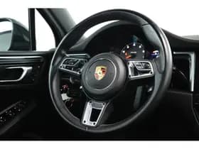 Porsche Macan thumbnail 38
