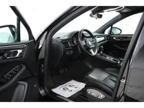 Porsche Macan thumbnail 72
