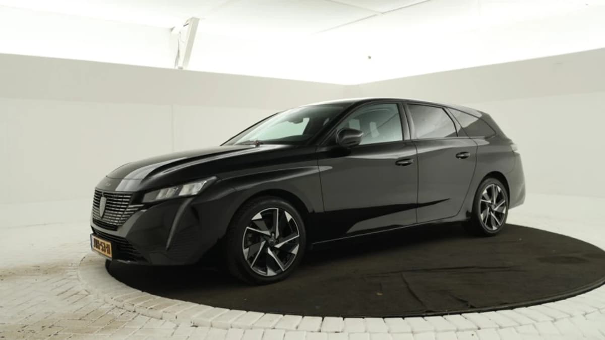 Peugeot 308 — foto 1