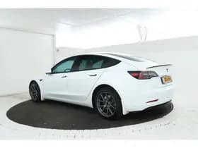 Tesla Model 3 thumbnail 2
