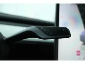Tesla Model 3 thumbnail 24