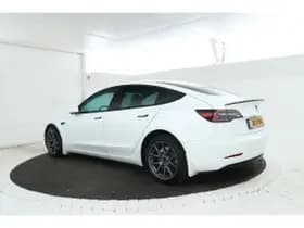 Tesla Model 3 thumbnail 36