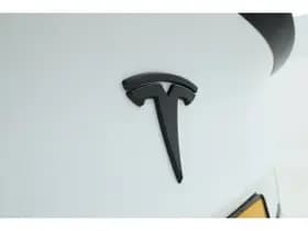 Tesla Model 3 thumbnail 44
