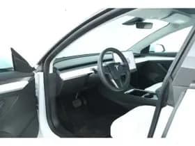 Tesla Model 3 thumbnail 50
