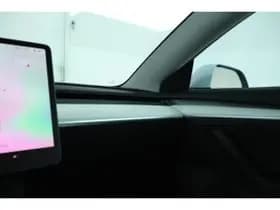 Tesla Model 3 thumbnail 65