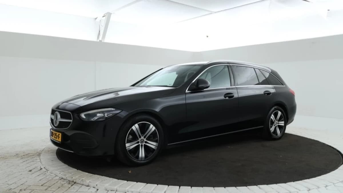 Mercedes-Benz C-Klasse — foto 1