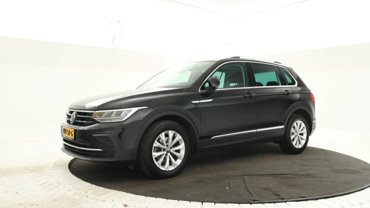 Volkswagen Tiguan — foto 1
