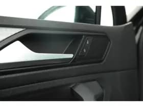 Volkswagen Tiguan thumbnail 18