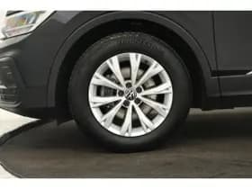 Volkswagen Tiguan thumbnail 49