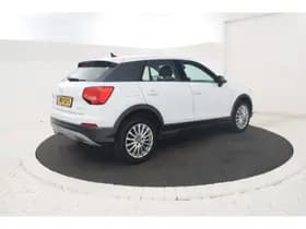 Audi Q2 thumbnail 2