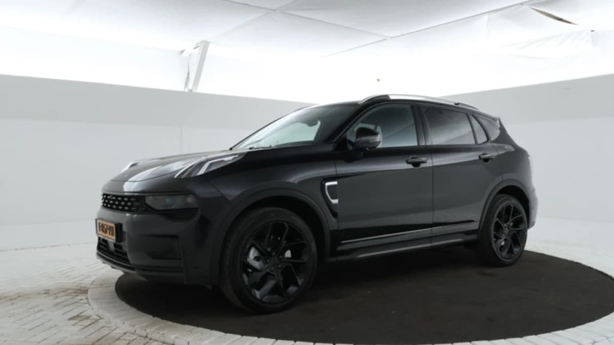 Lynk & Co 01 — foto 1