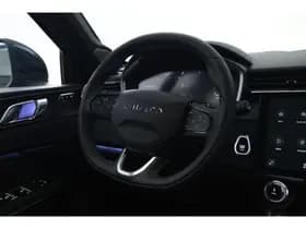 Lynk & Co 01 thumbnail 34