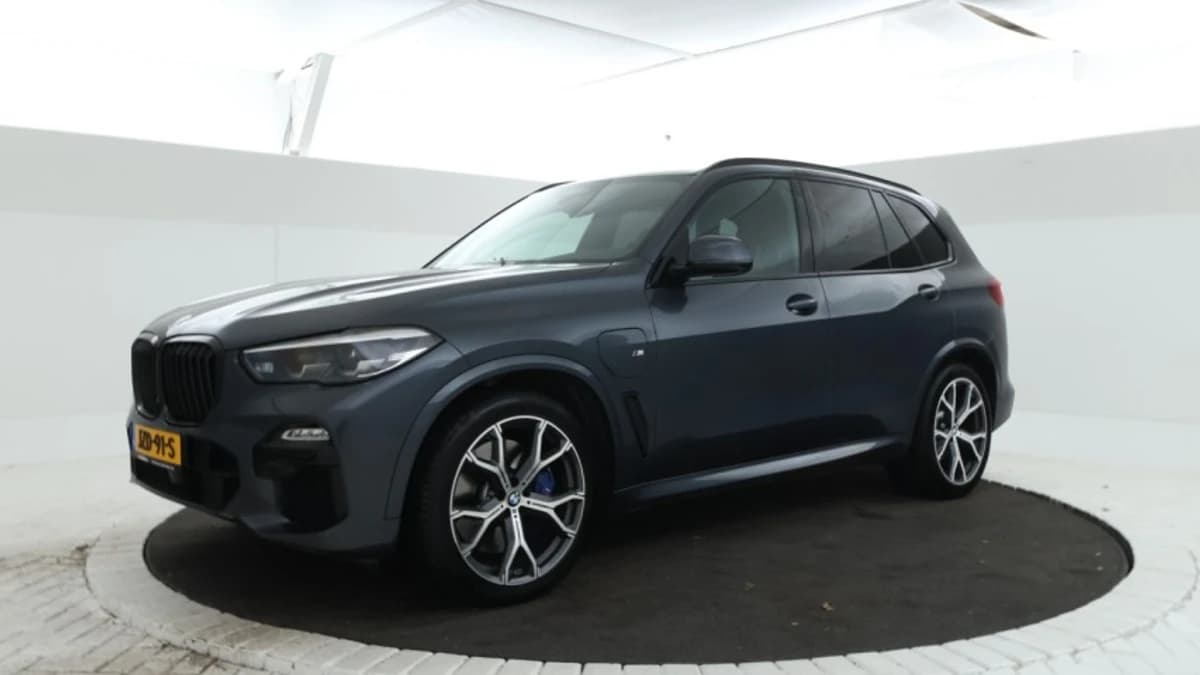 BMW X5 — foto 1