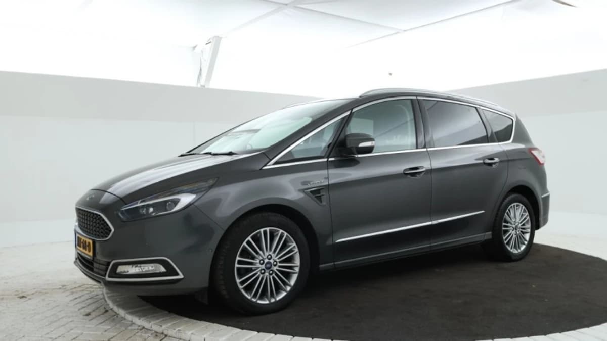 Ford S-Max — foto 1