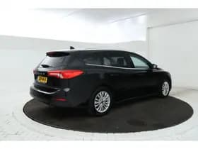 Ford Focus thumbnail 2