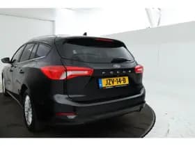 Ford Focus thumbnail 8