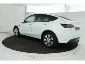 Tesla Model Y thumbnail 2