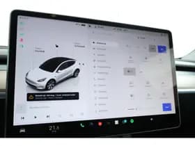 Tesla Model Y thumbnail 30