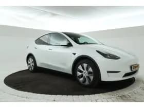 Tesla Model Y thumbnail 38