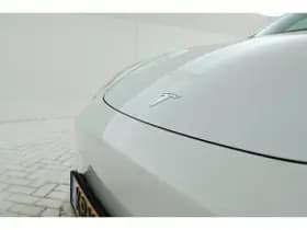 Tesla Model Y thumbnail 42