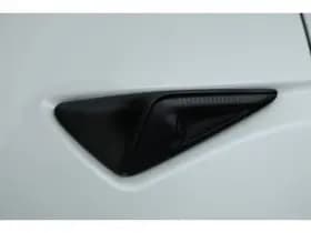 Tesla Model Y thumbnail 44