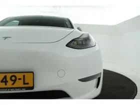 Tesla Model Y thumbnail 6