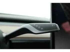 Tesla Model Y thumbnail 57