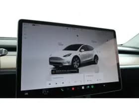 Tesla Model Y thumbnail 60