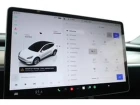 Tesla Model Y thumbnail 64