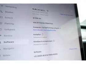 Tesla Model Y thumbnail 65