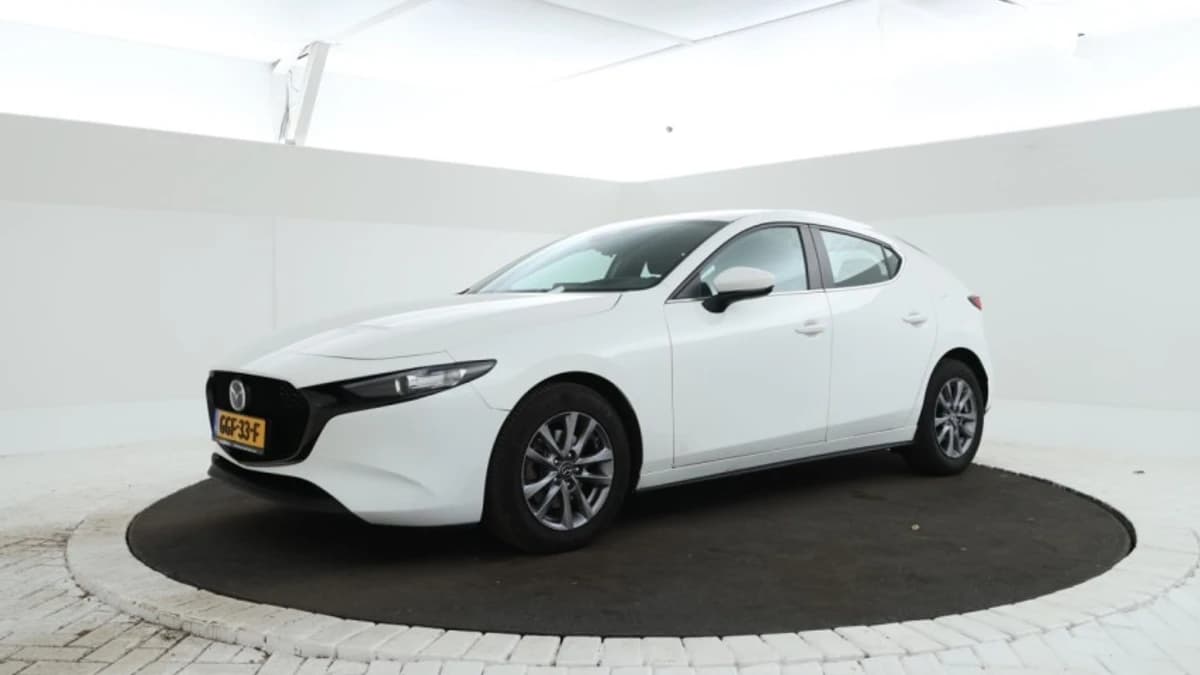 Mazda 3 — foto 1