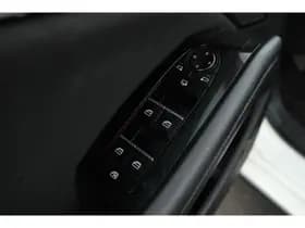 Mazda 3 thumbnail 12