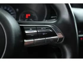 Mazda 3 thumbnail 18