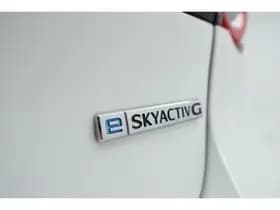 Mazda 3 thumbnail 38