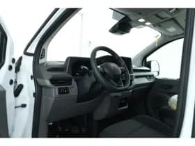 Volkswagen E-Transporter thumbnail 20