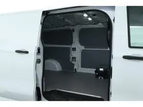 Volkswagen E-Transporter thumbnail 58