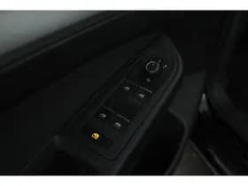 Volkswagen Golf thumbnail 11