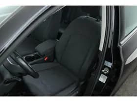 Volkswagen Golf thumbnail 12