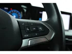 Volkswagen Golf thumbnail 16